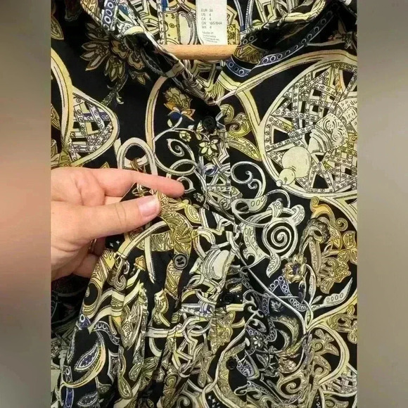 H&M Women Blouse Top Black Gold Floral Geometric Button Collar Long Sleeve US 4 - Picture 4 of 12